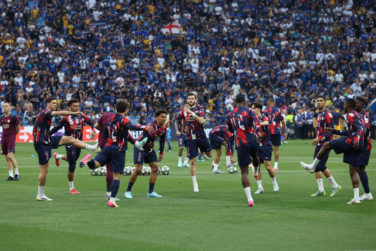 Imagini de la încălzirea finalei PSG - Inter