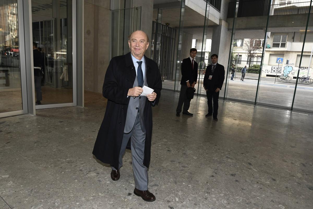 Veste tristă înainte de PSG - Inter: un nume de legendă s-a stins chiar în ziua marii finale » Fotbaliștii vor purta banderole negre diseară