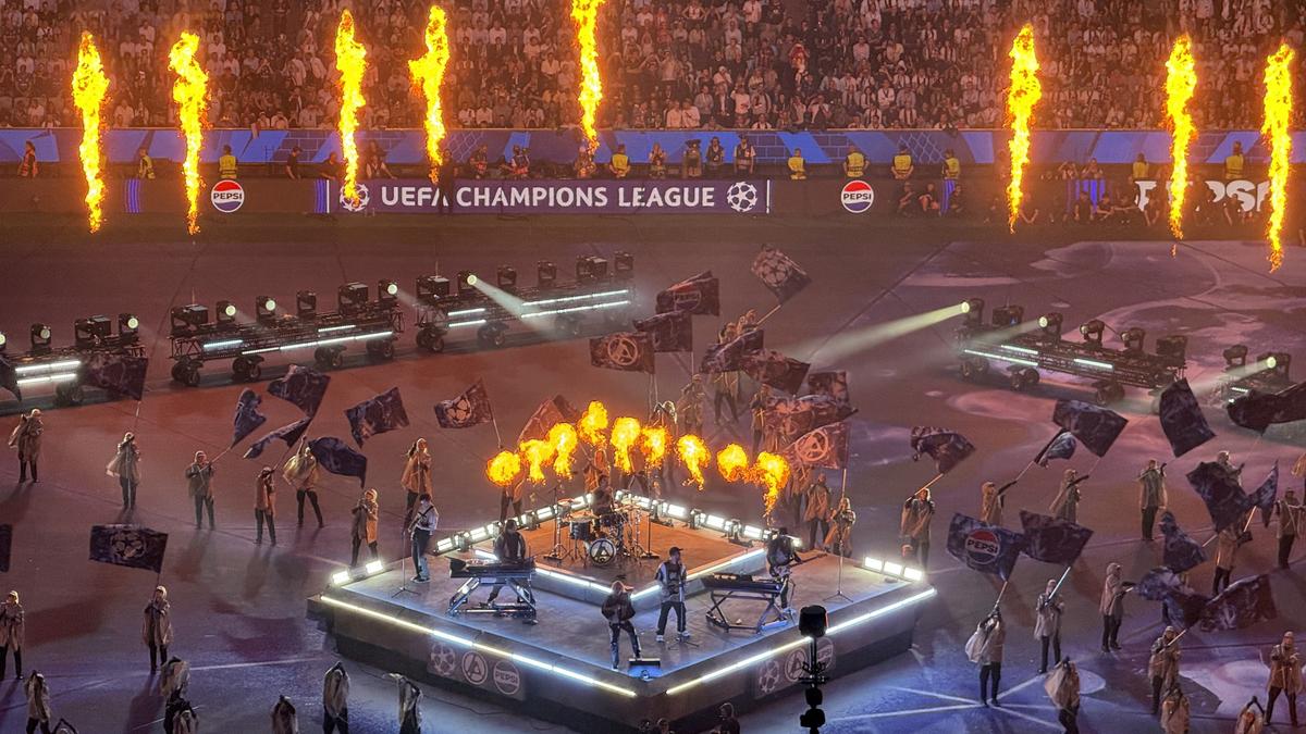 Show grandios cu flăcări și lumini speciale! Linkin Park și David Garrett au concertat în deschiderea finalei Ligii Campionilor