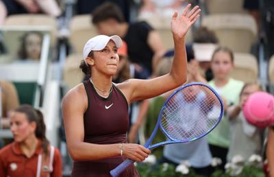 Campioana de la Australian Open a salvat 3 mingi de meci pentru a se califica în „optimi” la Roland Garros