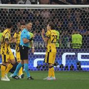 Barella și Istvan Kovacs, schimb de replici în finala UCL / FOTO: Ionuț Iordache (GSP.ro)