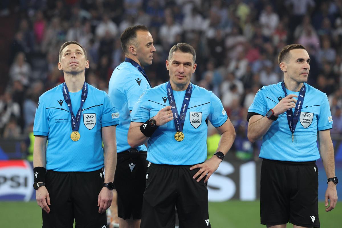 Istvan Kovacs și brigada lui, premiați la finala Ligii Campionilor