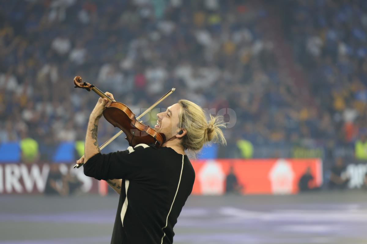 Show grandios cu flăcări și lumini speciale! Linkin Park și David Garrett au concertat în deschiderea finalei Ligii Campionilor