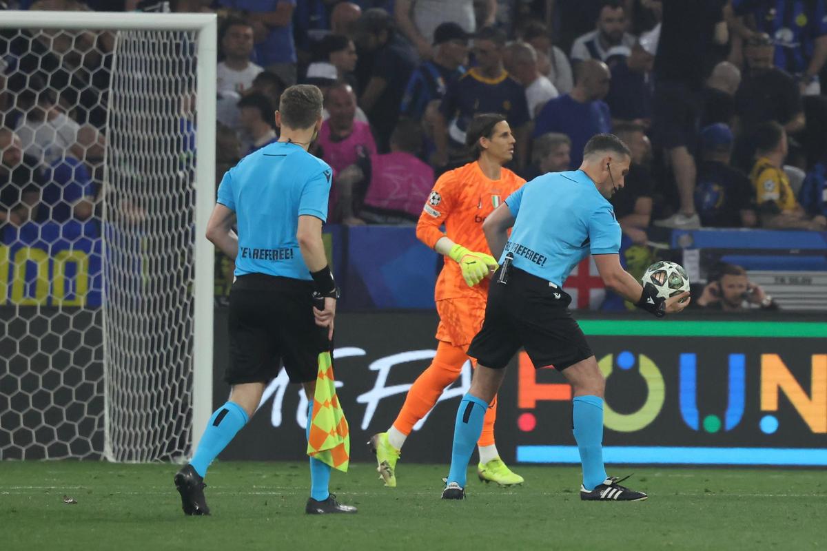Istvan Kovacs, în PSG - Inter