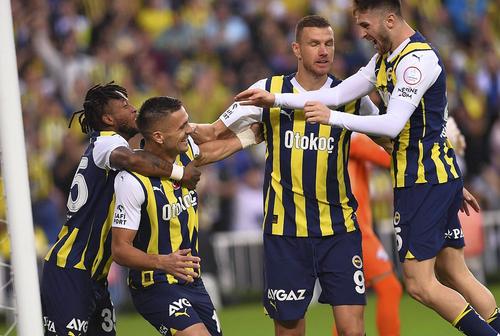 Dusan Tadic și Edin Dzeko se despart de Fenerbahce. Foto: Imago