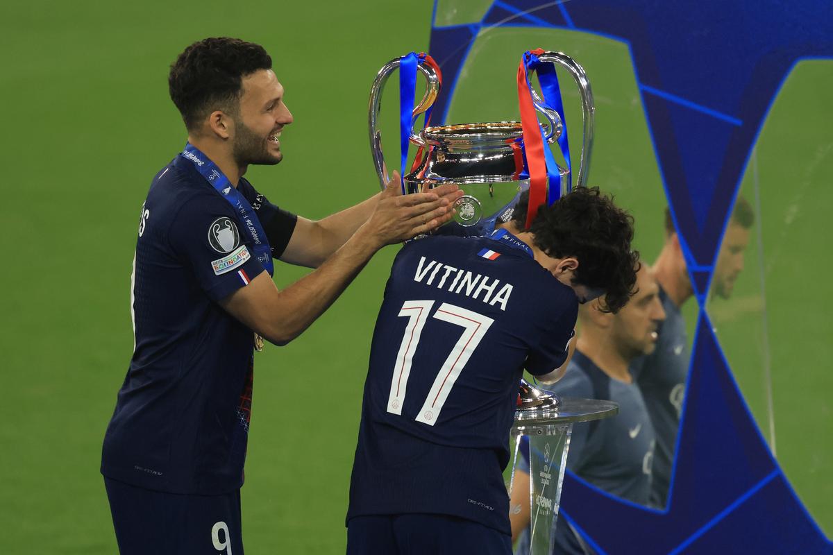Cele mai tari 50 de cadre surprinse de GSP după PSG - Arsenal » Luis Enrique l-a imitat pe Chivu, uluitor ce a făcut miliardarul qatarez pe teren