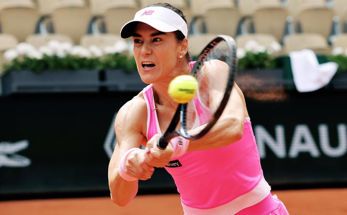 CE VICTORIE! Formidabila Sorana Cîrstea este în sferturi la Roland Garros! Și-a dominat adversara din China și a egalat cea mai bună performanță din carieră!