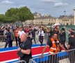 Fotbaliștii lui PSG au sărbătorit cucerirea Ligii Campionilor alături de suporteri