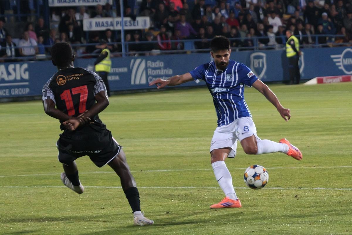 Farul se menține chinuitor în Superliga! Chindia a clacat lamentabil la loviturile de departajare