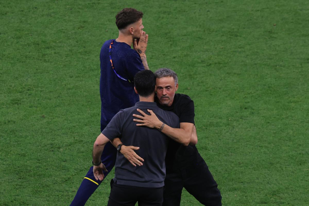 Cele mai tari 50 de cadre surprinse de GSP după PSG - Arsenal » Luis Enrique l-a imitat pe Chivu, uluitor ce a făcut miliardarul qatarez pe teren