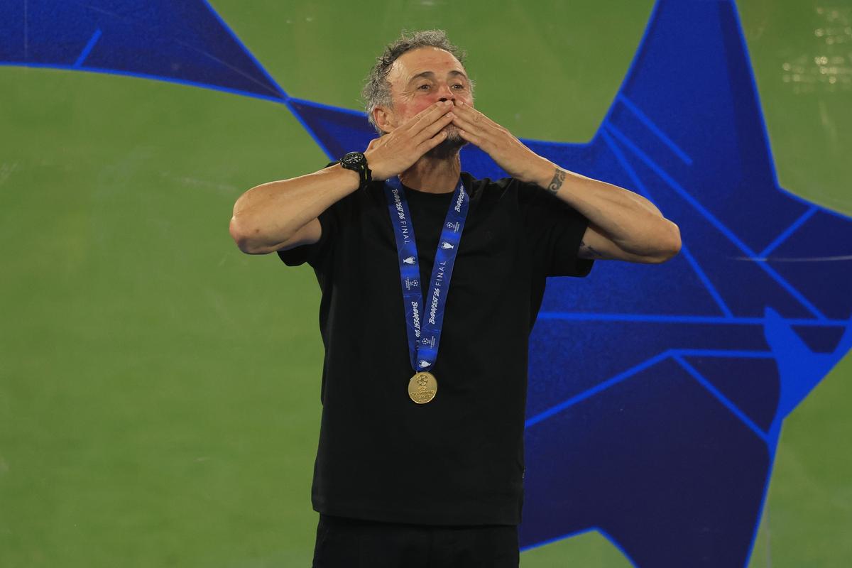Cele mai tari 50 de cadre surprinse de GSP după PSG - Arsenal » Luis Enrique l-a imitat pe Chivu, uluitor ce a făcut miliardarul qatarez pe teren
