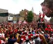 Arsenal a celebrat titlul câștigat în Premier League pe străzile Londrei