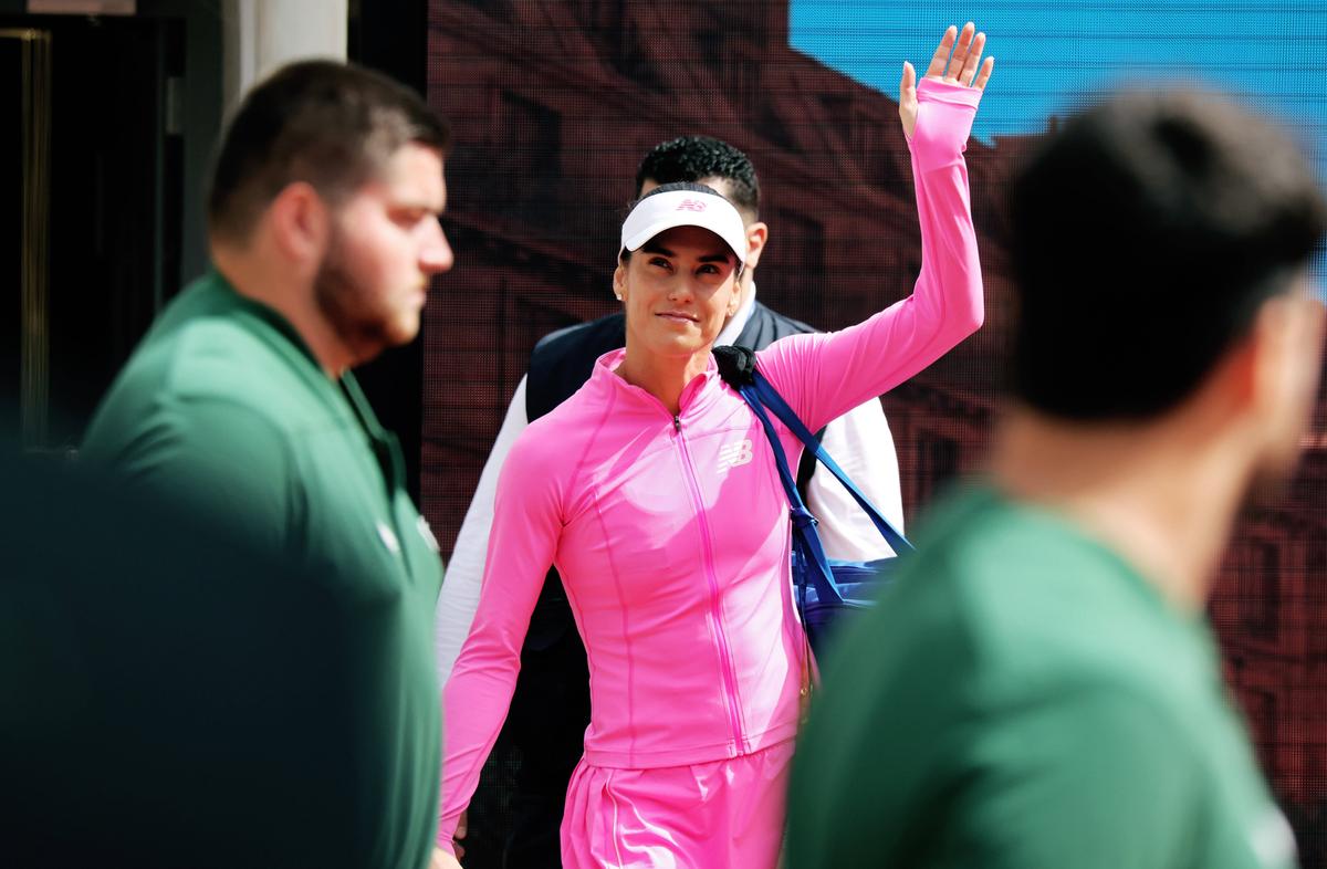 CE VICTORIE! Formidabila Sorana Cîrstea este în sferturi la Roland Garros! Și-a dominat adversara din China și a egalat cea mai bună performanță din carieră!