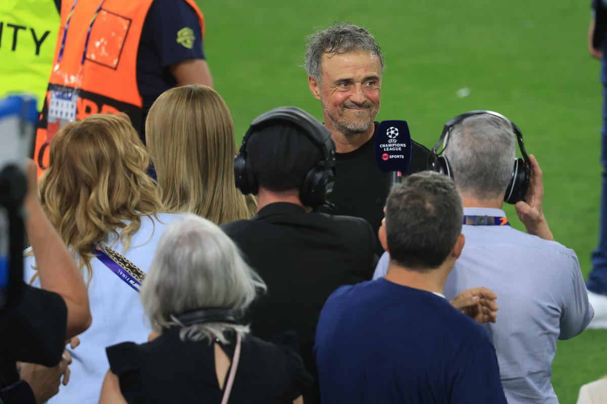 Cele mai tari 50 de cadre surprinse de GSP după PSG - Arsenal » Luis Enrique l-a imitat pe Chivu, uluitor ce a făcut miliardarul qatarez pe teren
