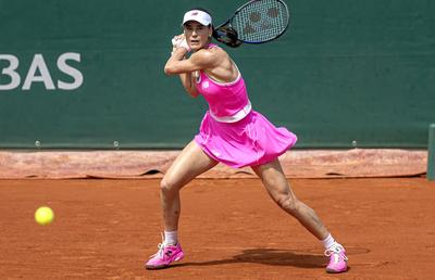 CE VICTORIE! Formidabila Sorana Cîrstea este în sferturi la Roland Garros! Și-a dominat adversara din China și a egalat cea mai bună performanță din carieră!