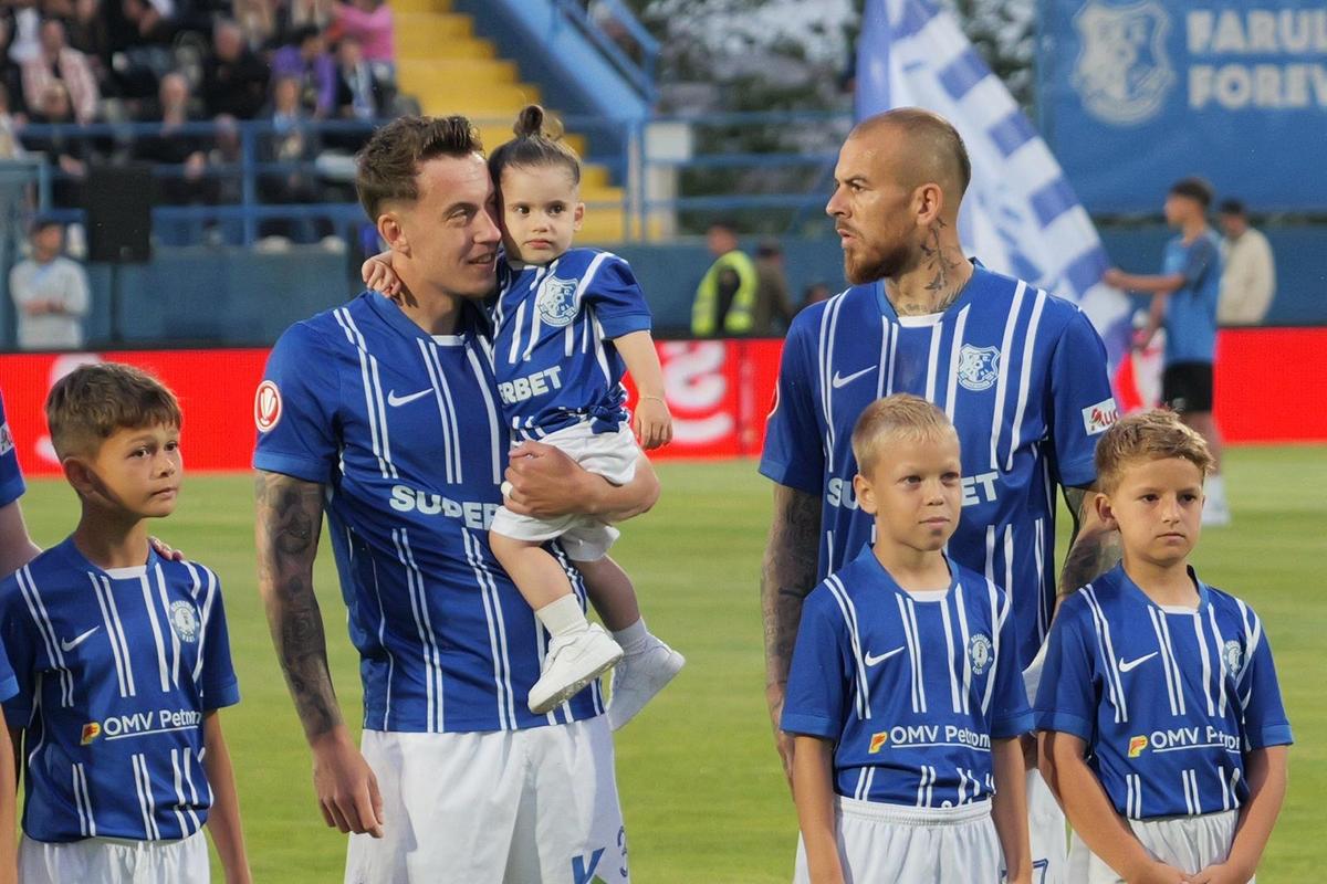Farul se menține chinuitor în Superliga! Chindia a clacat lamentabil la loviturile de departajare