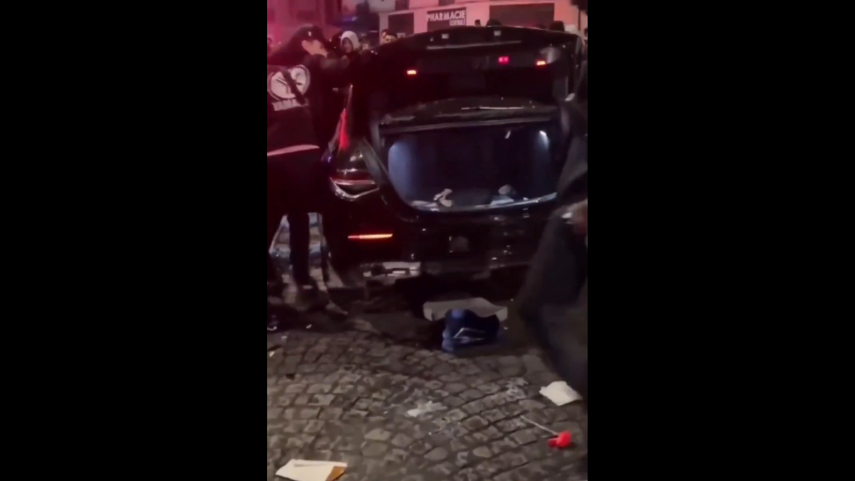 Scene de război în Franța, după finala Ligii » Au dat foc și s-au bătut cu forțele de ordine: 416 arestări!