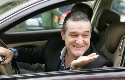 GSP LIVE. EXCLUSIV Povești fabuloase cu Gigi Becali » Dădea „donații”, nu salarii, într-o cameră de hotel + Cum a pierdut la poker primele jucătorilor și alarma de la Liverpool