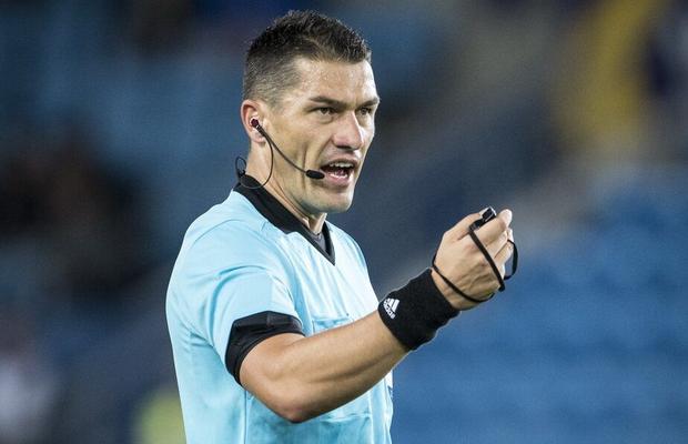 FCSB - CFR CLUJ // Mai bine că nu e Petrescu la meci! Kovacs, dușmanul lui, o arbitrează din nou pe CFR