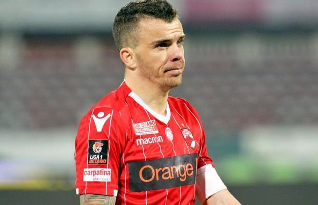 Noi bătăi de cap pentru Dinamo » „Câinii” sunt datori la Dan Nistor! Câți bani are de primit mijlocașul