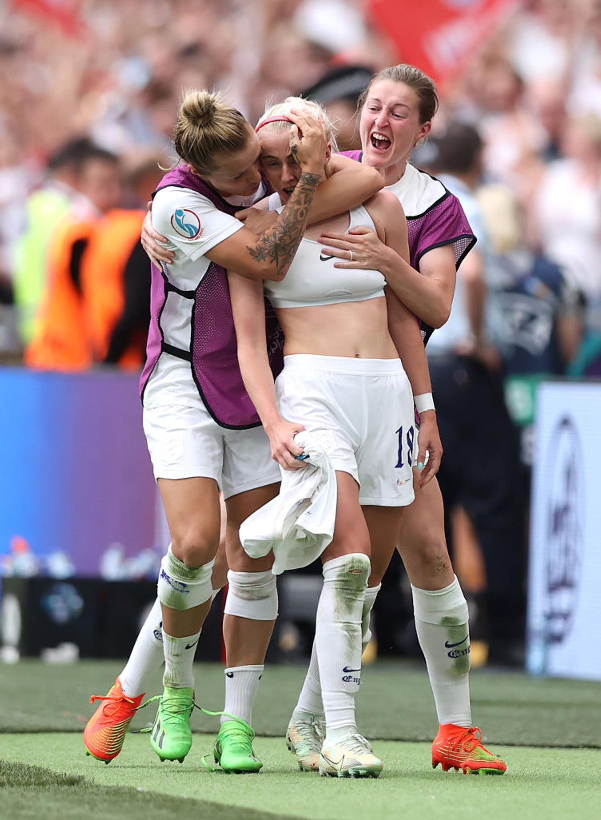 Anglia a cucerit primul titlu european din istorie! Peste 88.000 de spectatori la finala de pe Wembley