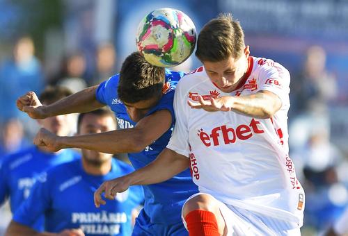 David Miculescu (dreapta) are 21 de ani și stabilește recordul de preț în perioada aceasta de transferări, foto: Imago