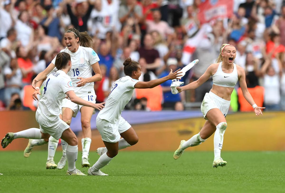 Anglia a cucerit primul titlu european din istorie! Peste 88.000 de spectatori la finala de pe Wembley