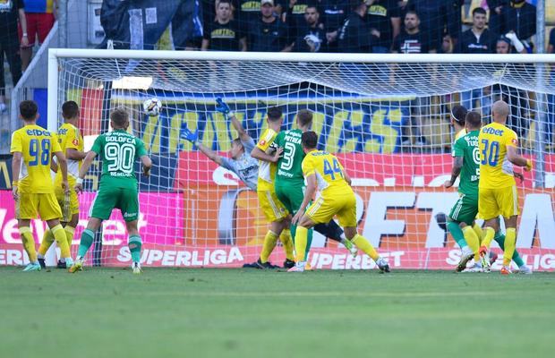 Petrolul, primul punct obținut de la revenirea în Liga 1 » Ploieștenii au remizat acasă cu revelația Sepsi