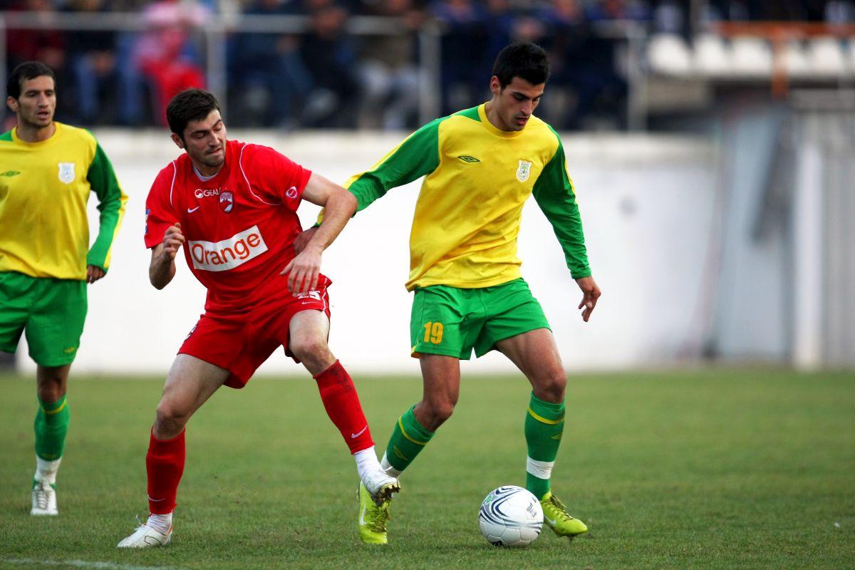 Fostul fotbalist al lui Dinamo dezvăluie că era să moară de la o operație de ligamente: „Doctorul m-a întrebat în lacrimi «Tu cum mai trăiești?»” + Ce i-au găsit spaniolii în picior
