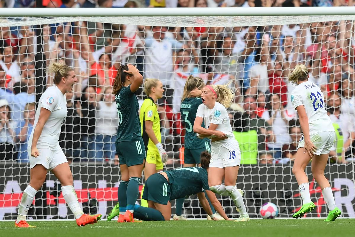 Anglia a cucerit primul titlu european din istorie! Peste 88.000 de spectatori la finala de pe Wembley