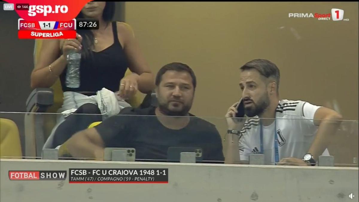 FOTO FCSB - FCU Craiova, Marius Croitoru dă indicații prin intermediul lui Eduard Zelgin 31.07.2022