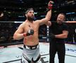 Încă o victorie pentru Nicolae Negumereanu în UFC! Arbitrul a oprit lupta după o serie nimicitoare a românului