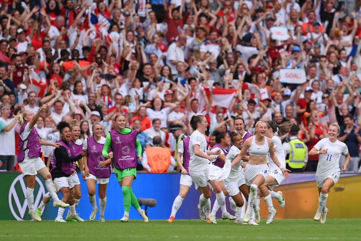 Anglia a cucerit primul titlu european din istorie! Peste 88.000 de spectatori la finala de pe Wembley
