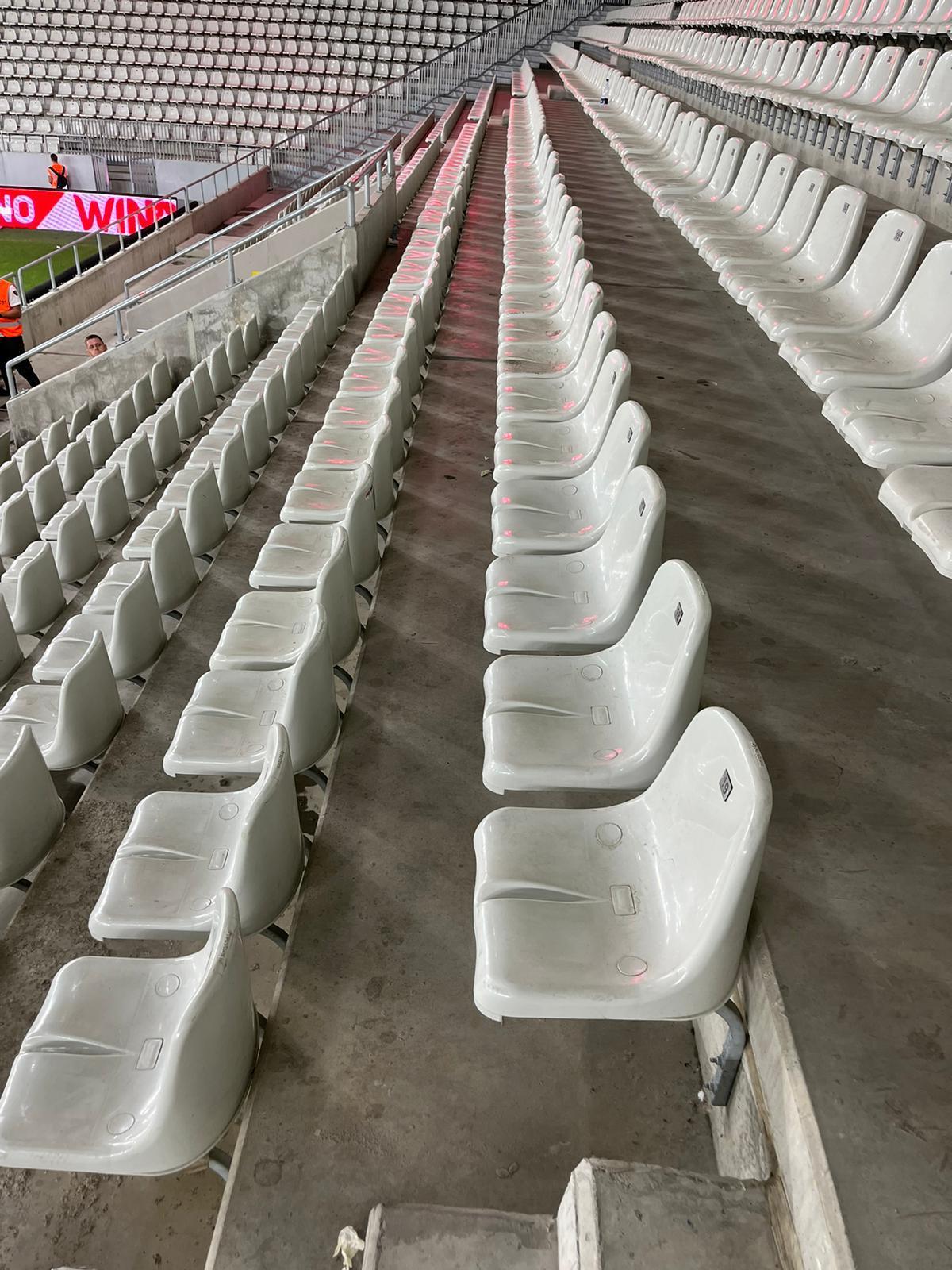 Lecție de bun simț » Cum arăta sectorul fanilor oaspeți după Dinamo - Sepsi