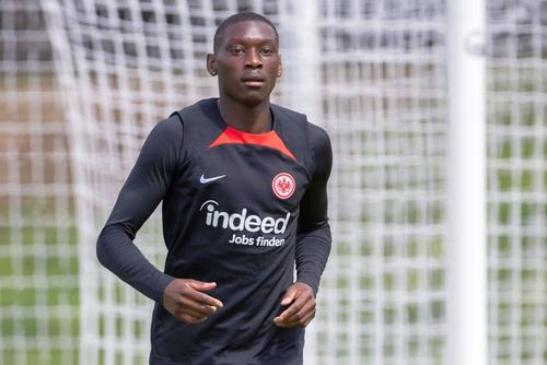 Kolo Muani e dorit de PSG // Foto: Imago