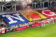 „Suntem aici și vom mai fi” » Scenografie spectaculoasă în Dinamo - Sepsi