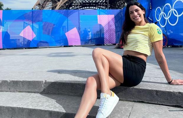Atleta care a fost expulzată pentru că a încercat să părăsească Satul Olimpic pentru a se întâlni cu iubitul în Paris, acuzații grave: „Am ajuns la aeroport în pantaloni scurți, o să-i dau în judecată!”
