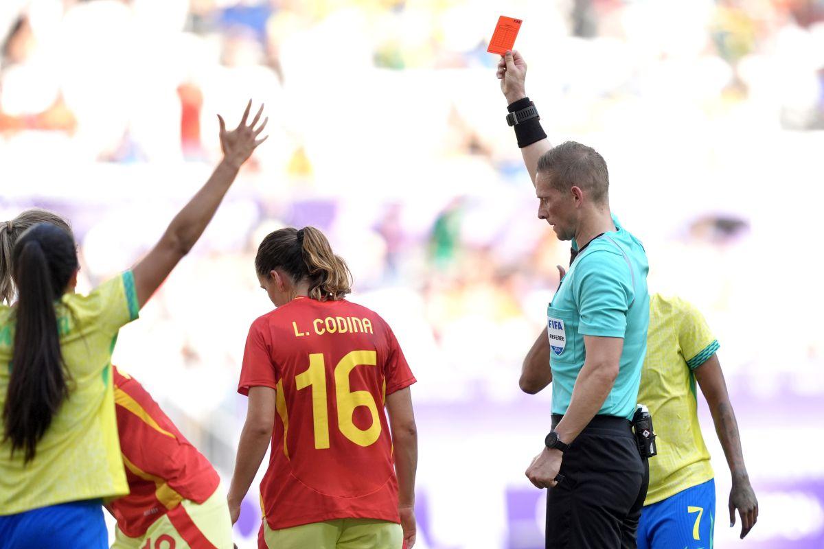 Cea mai mare fotbalistă din toate timpurile a văzut cartonașul roșu direct pentru un fault criminal la Jocurile Olimpice