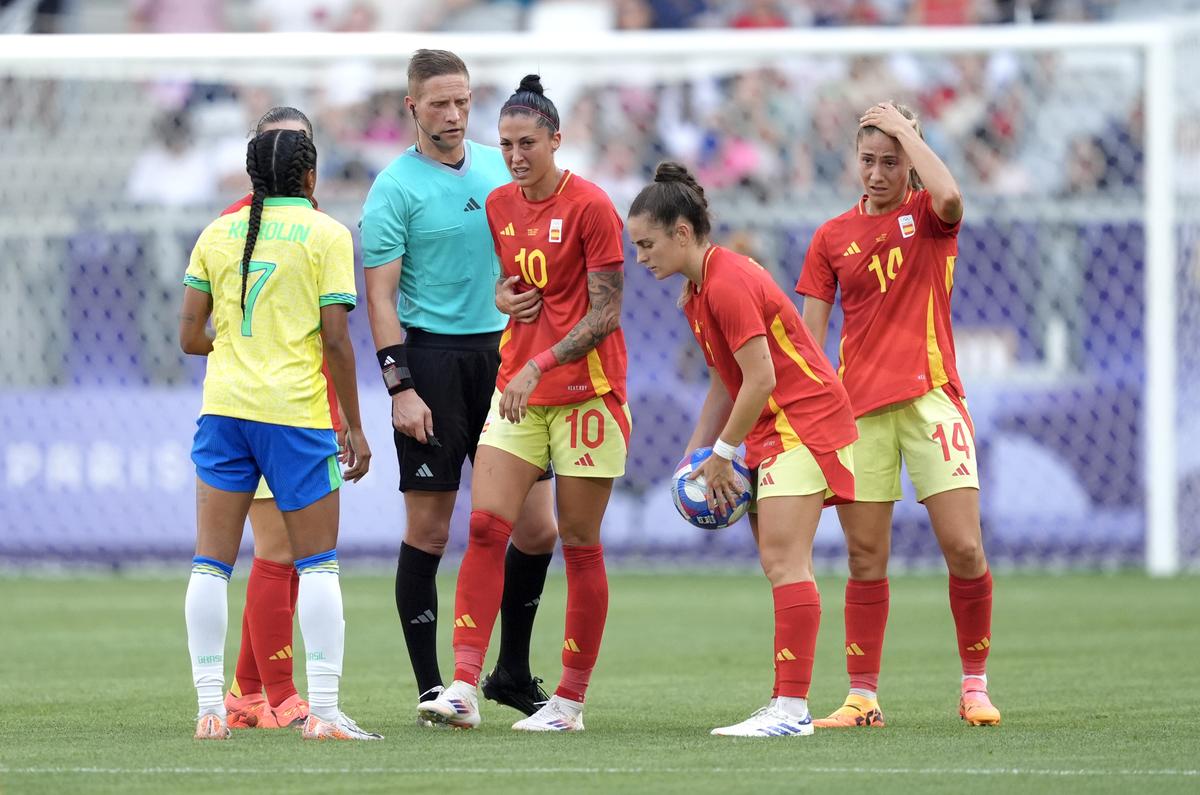 Cea mai mare fotbalistă din toate timpurile a văzut cartonașul roșu direct pentru un fault criminal la Jocurile Olimpice