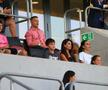 Familia lui Elias Charalambous la meciul Maccabi Tel Aviv - FCSB. FOTO: Ionuț Iordache (GSP)