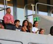 Familia lui Elias Charalambous la meciul Maccabi Tel Aviv - FCSB. FOTO: Ionuț Iordache (GSP)