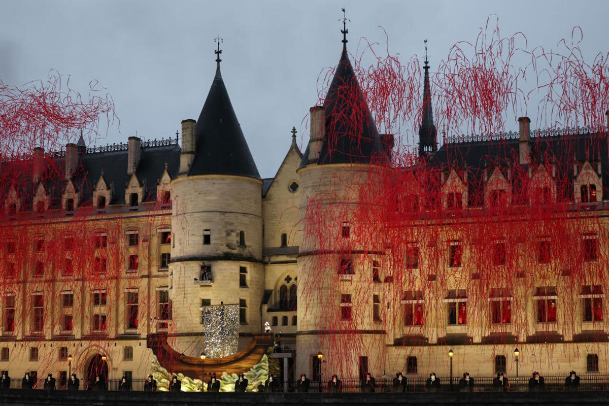 Controversă în timpul ceremoniei de deschidere de la Jocurile Olimpice » Internauții consideră că „Cina cea de Taină” a fost parodiată la Paris