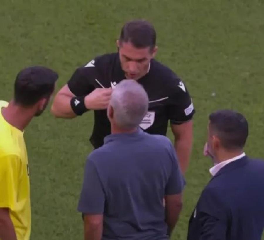 Coșmarul lui Mourinho » Istvan Kovacs, delegat din nou la meciul lui Fenerbahce, la un an de la conflictul dintre cei doi