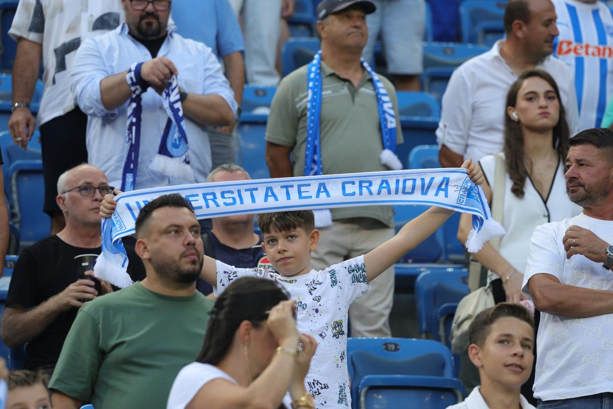 Atmosferă fabuloasă la Craiova - Sarajevo