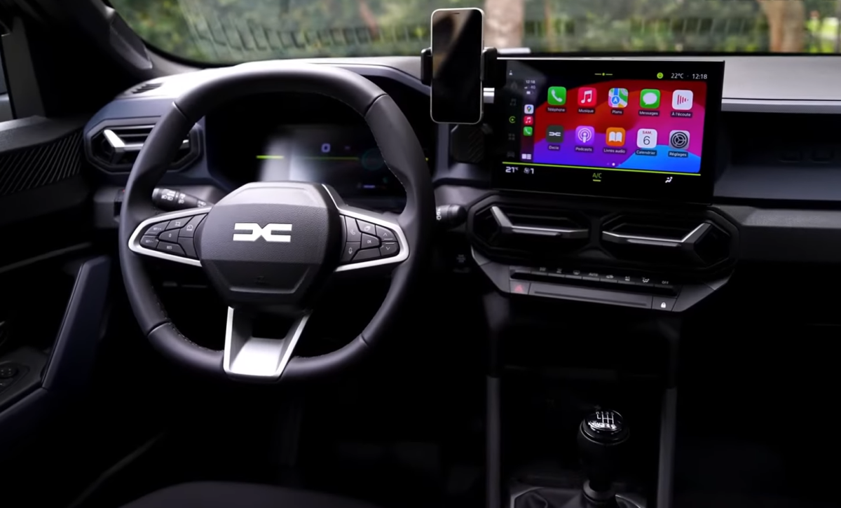 Specialiștii de la Top Gear au reacționat după ce au văzut noul model Dacia: „Îi va propulsa în viitor”