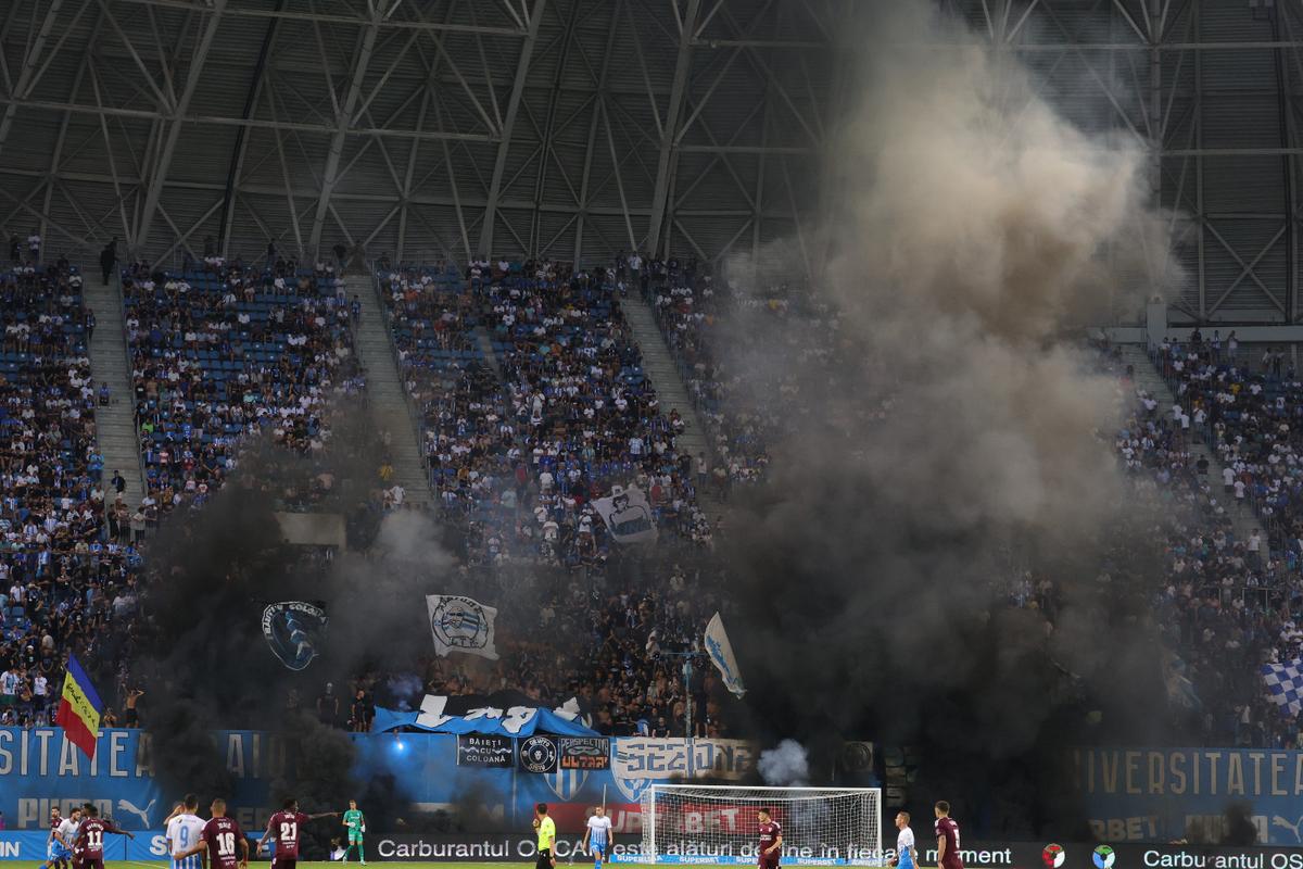 Au dat „foc” la peluză înainte de Craiova - Sarajevo
