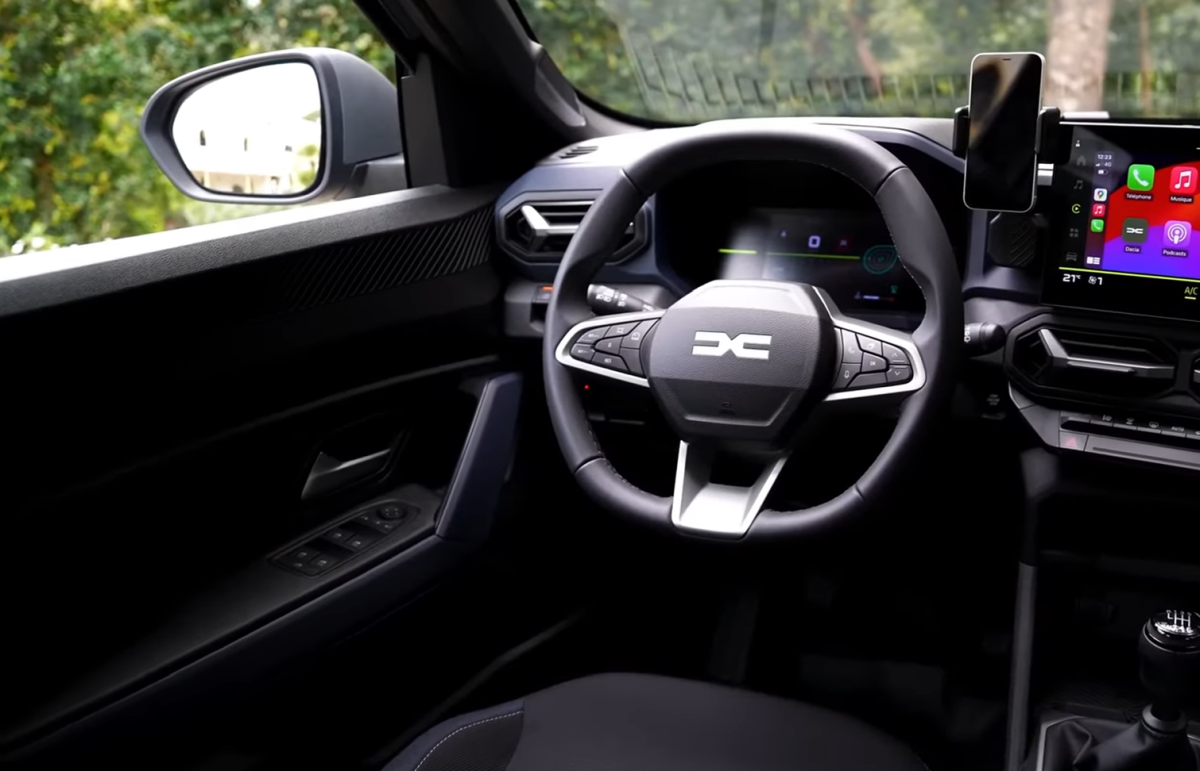 Specialiștii de la Top Gear au reacționat după ce au văzut noul model Dacia: „Îi va propulsa în viitor”