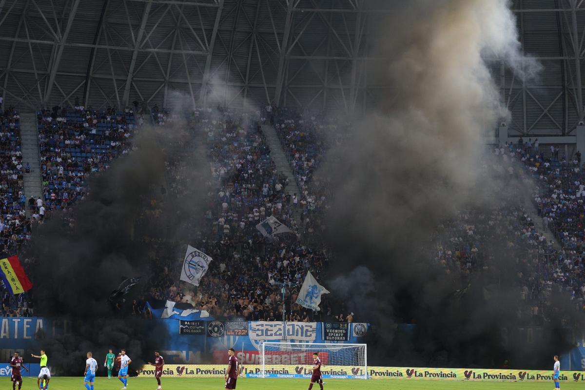 Au dat „foc” la peluză înainte de Craiova - Sarajevo