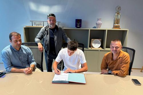 Robert Corduneanu a semnat cu Fiorentina