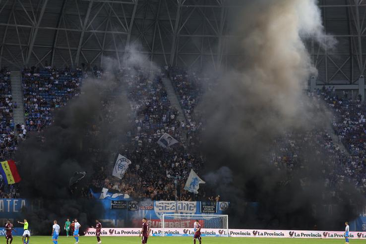 Ultrașii Universității Craiova, atmosferă fabuloasă la meciul cu Sarajevo. Foto: Andrei Crăițoiu (GSP.RO)